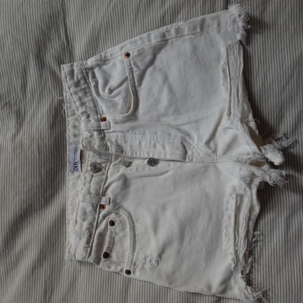 Zara Women's White Shorts